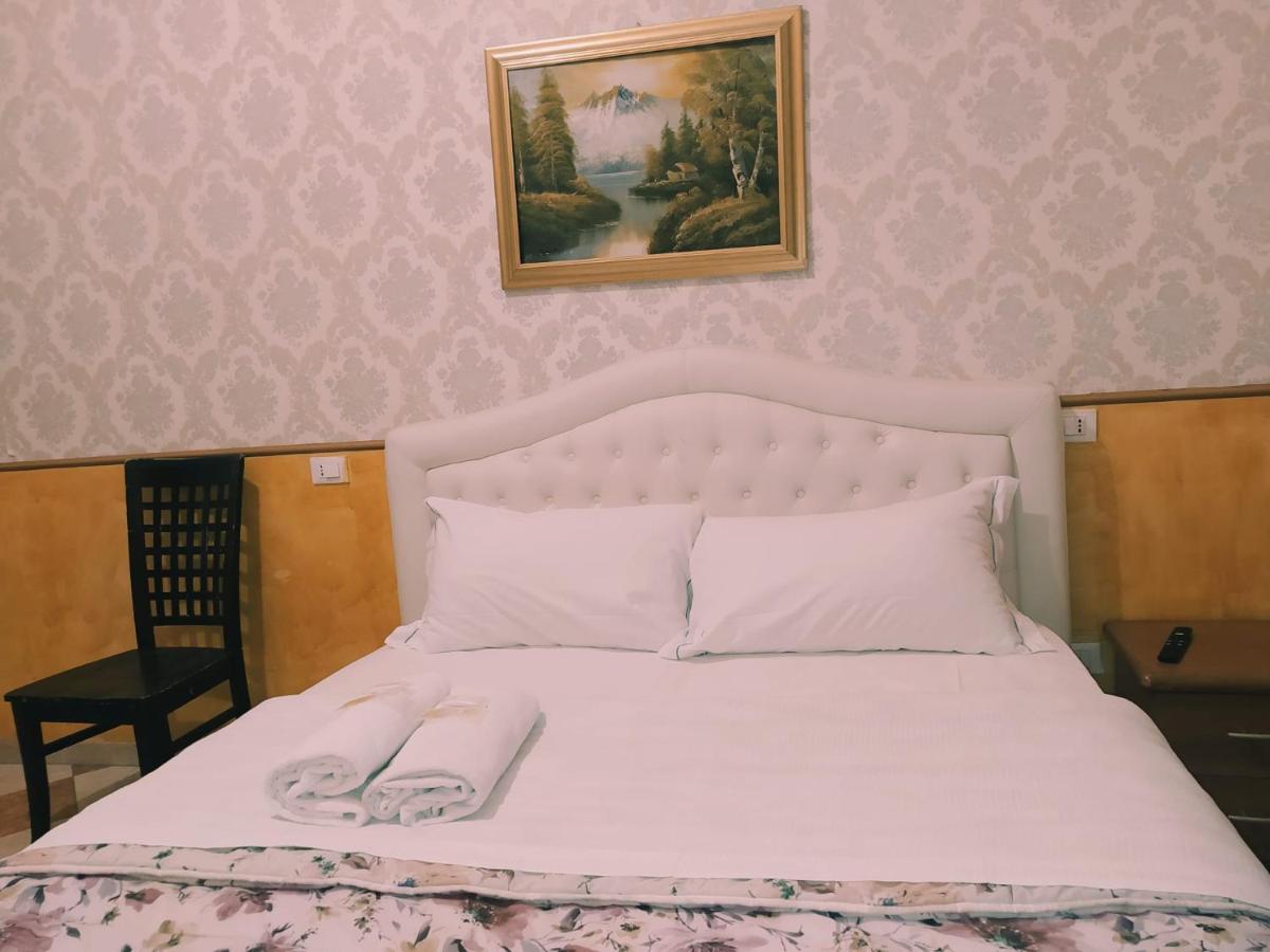 Cattaneo Accomodation Рим Экстерьер фото